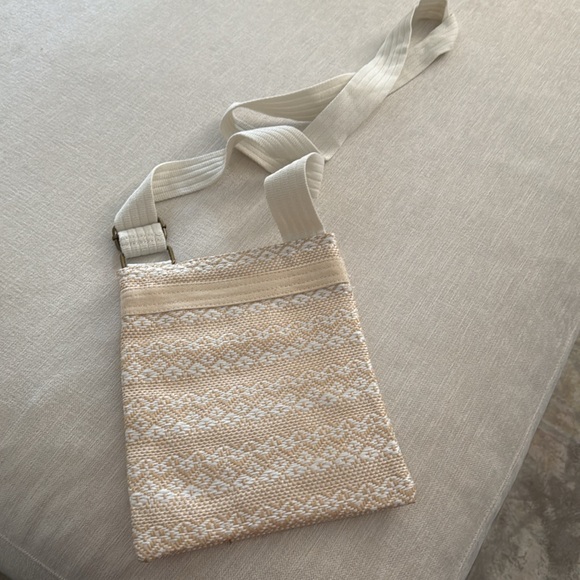 Moving - Picture 2 of 4